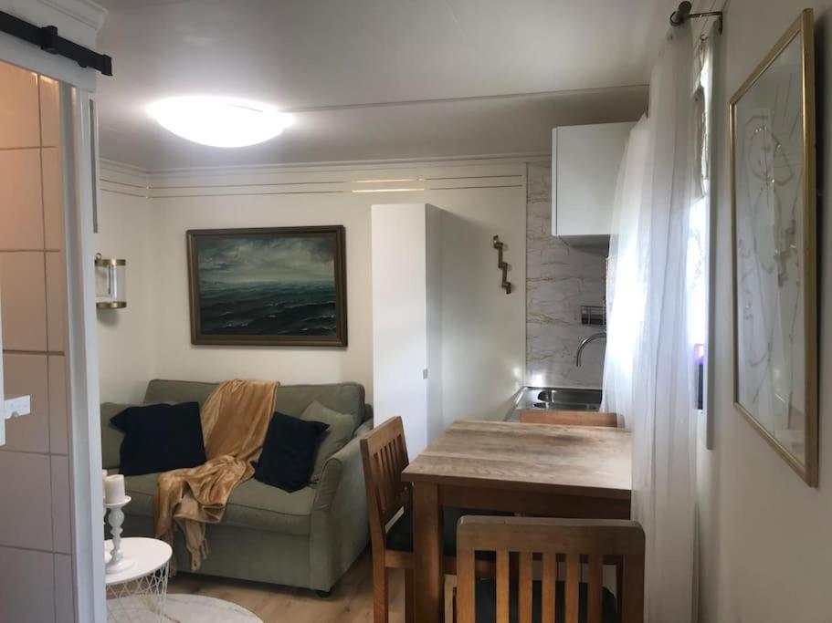 Lillstuga VanernLidköping エクステリア 写真